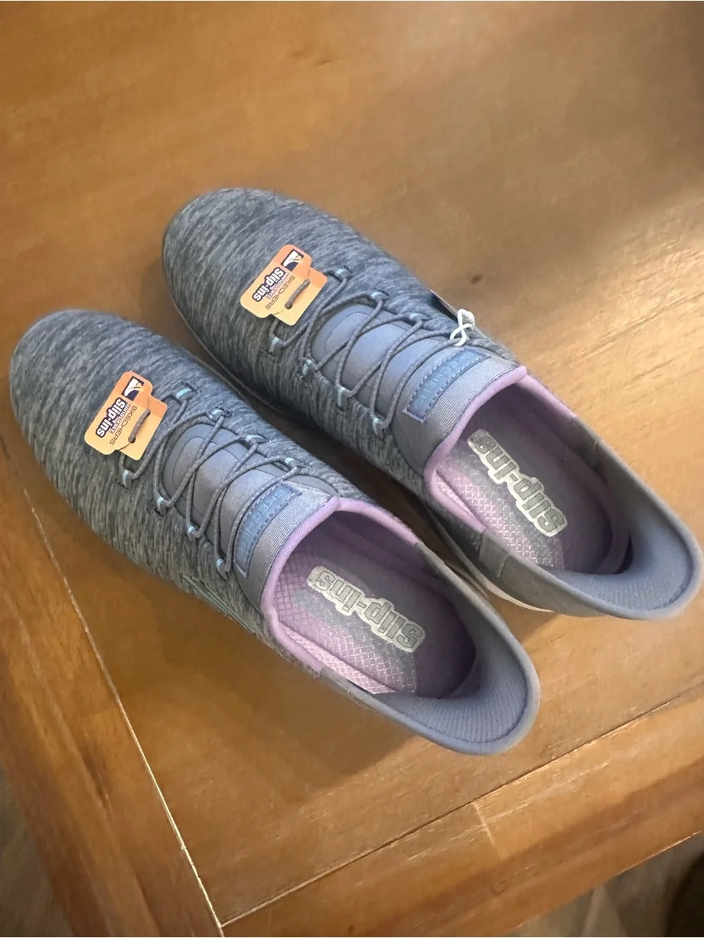 Skechers slip sneaker